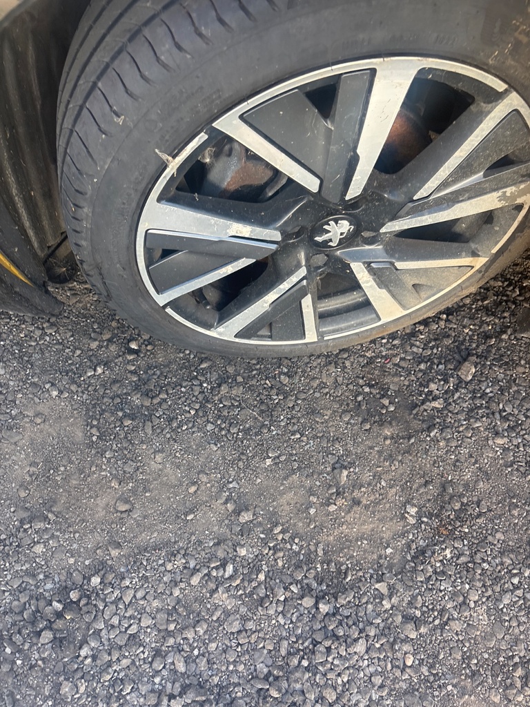 [EPE-118707] Kit de llantas aleación Peugeot 208 II P21E