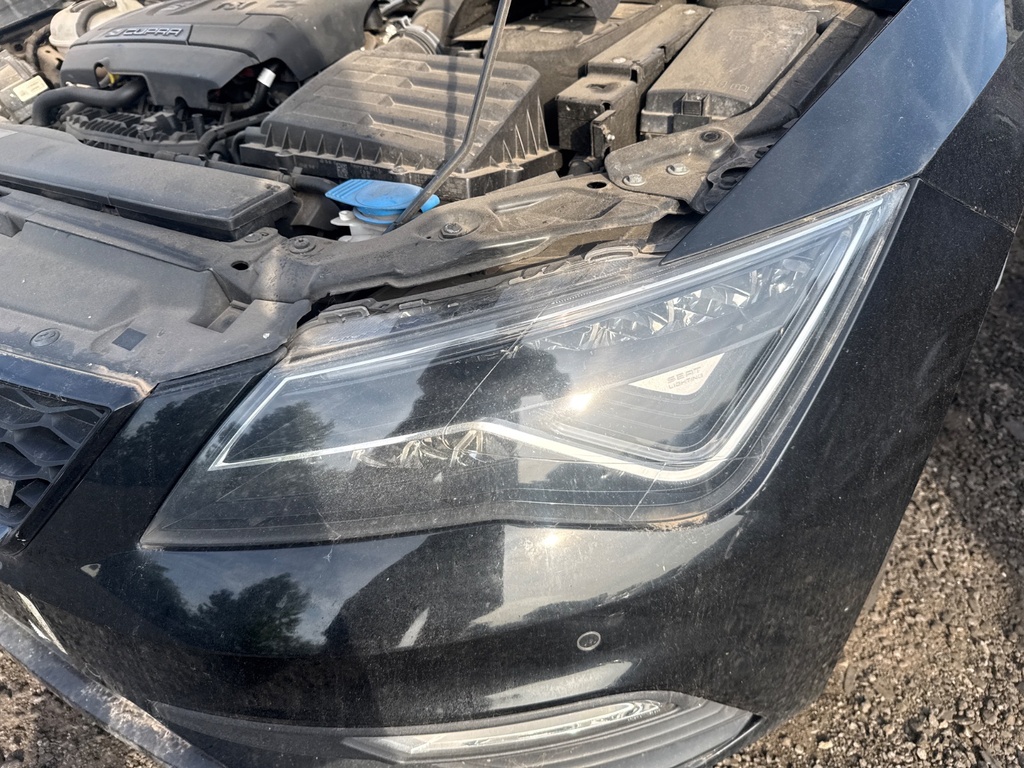 [EPE-120436] Faro izquierdo Seat Leon 2017