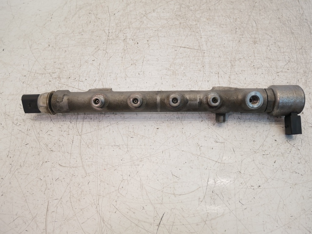 [MTD-511852] Tubo de raíl Mercedes Sprinter 2.2 OM651.958 651.958 OM651 A6510700700