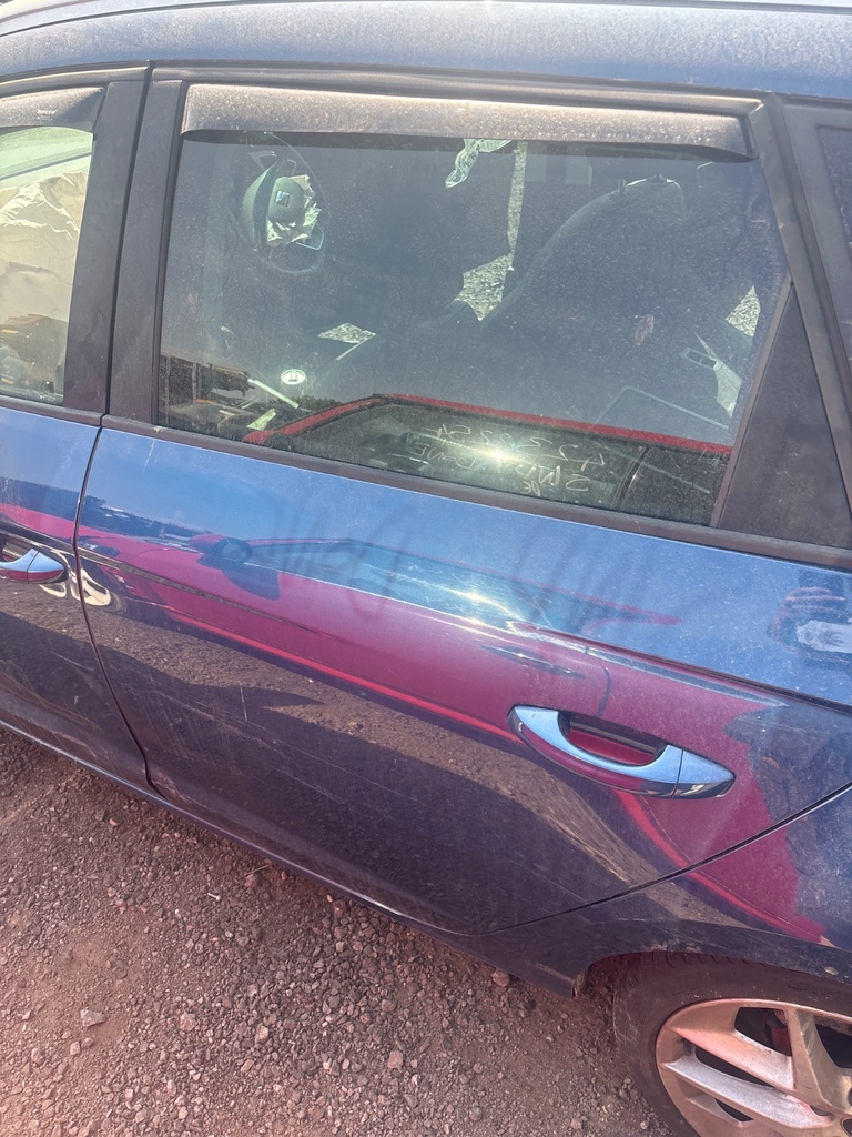 [EPE-120808] Puerta trasera izquierda Seat Leon ST