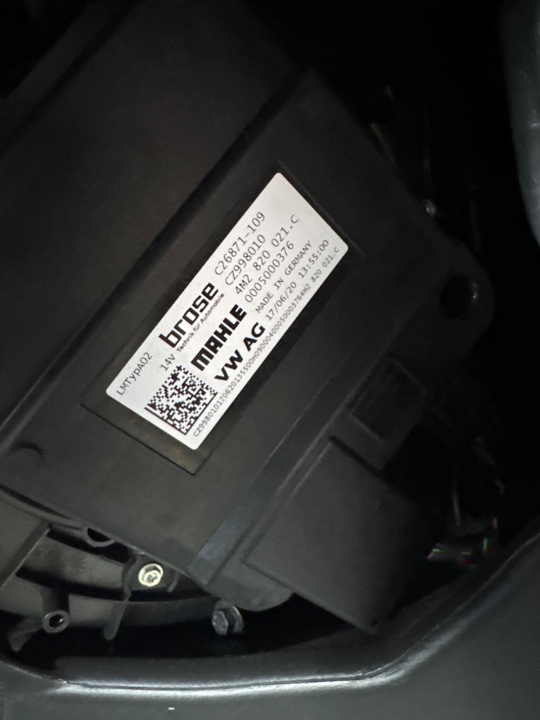 [EPE-105018] Motor de ventilador de calefacción Audi A6 C8