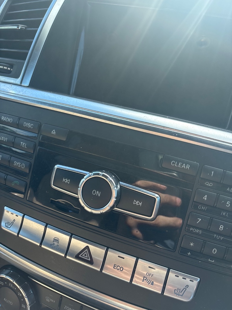 [EPE-117604] Autorradio reproductor CD Mercedes-Benz M-Class ML 350