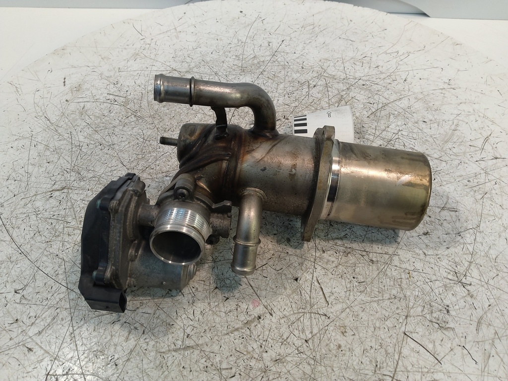 [MTD-513118] Enfriador de gases de escape para Audi A4 A5 Q5 2.0 TDI DEUA/DEU