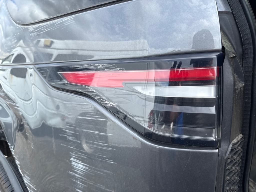 [EPE-118860] Piloto trasero izquierdo Land Rover Discovery 2019