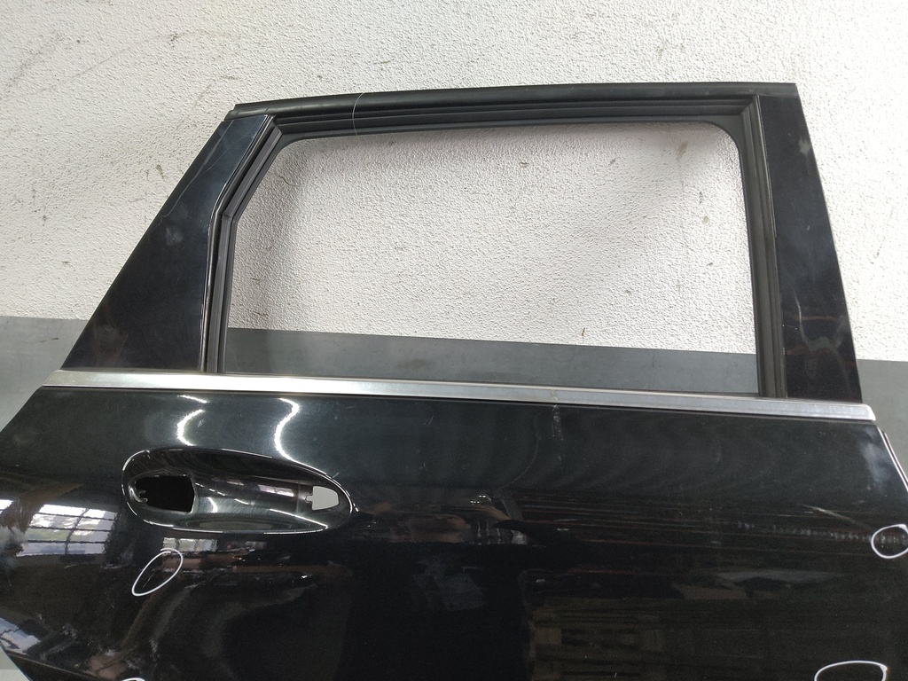 [MTD-530108] Puerta trasera izquierda Mercedes Clase B W246