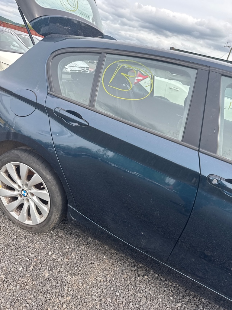 [EPE-103676] Puerta trasera derecha BMW Serie 1 2014
