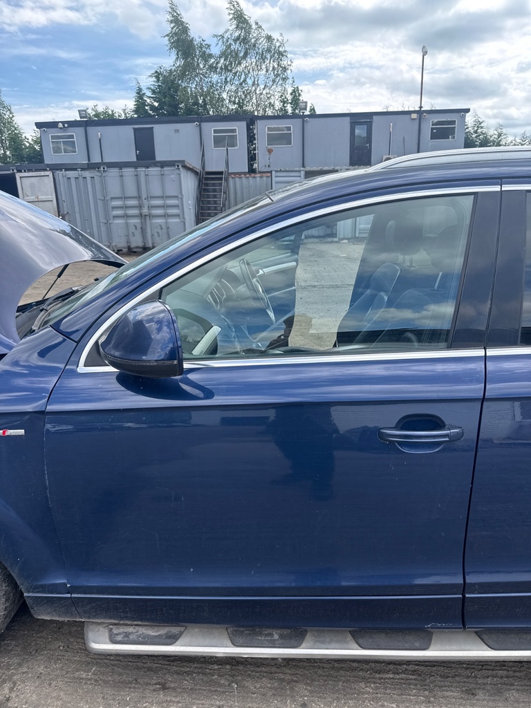 [EPE-109789] Puerta delantera izquierda Audi Q7 4LB 2011