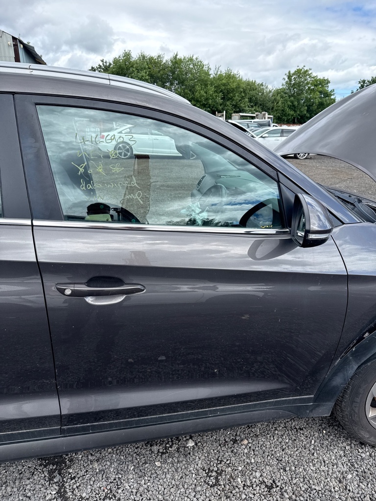 [EPE-109836] Puerta delantera derecha HYUNDAI TUCSON (2015-2020)