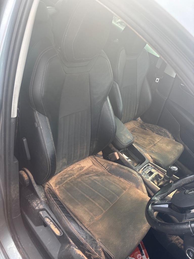 [EPE-115516] Asiento delantero derecho Skoda Karoq 2018