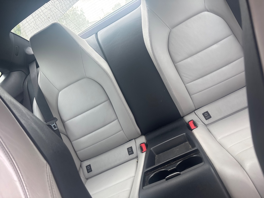 [EPE-116332] Conjunto de asiento trasero Mercedes-Benz C-Class