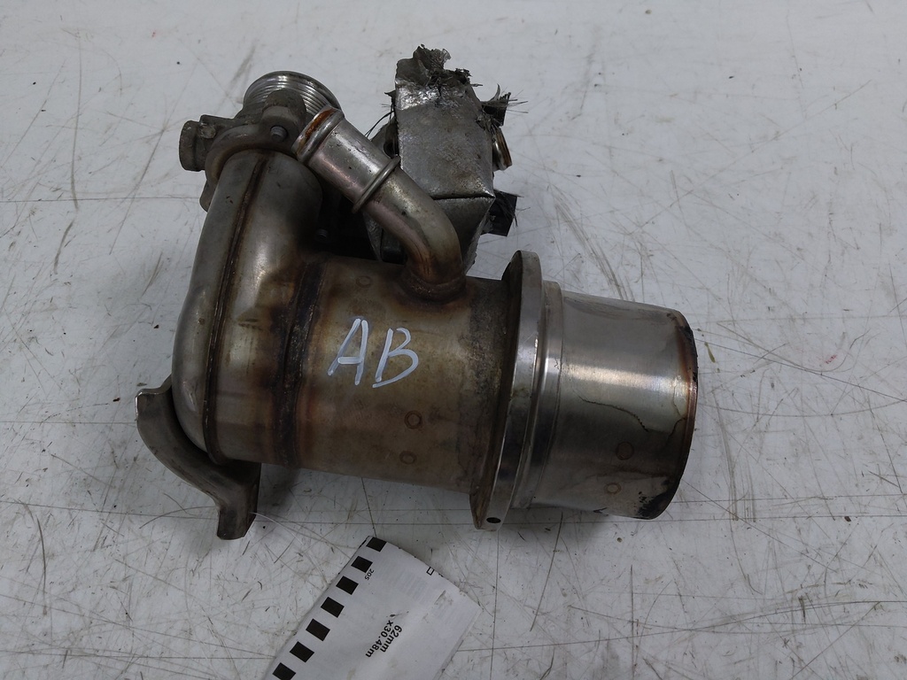 [MTD-514981] Enfriador de gases de escape Audi VW Q3 CC Scirocco 2.0 TDI CUWA CUW 04L131512D