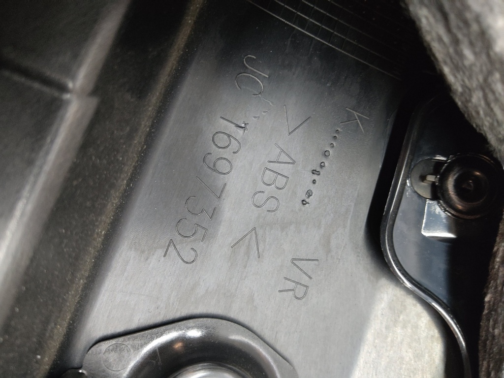 [MTD-515849] Embellecedor de puerta Mercedes-Benz E 220 CDI 2.2 CDI OM 651.924