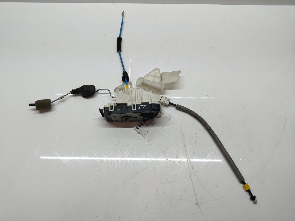 [MTD-515900] Cerradura puerta delantera derecha Mercedes Clase E 2.2 CDI E 220 651.924 A0997200635