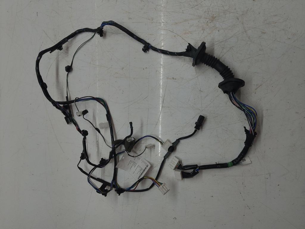 [MTD-515919] Cableado de puerta delantera izquierda Mitsubishi L200 2.4 4N15