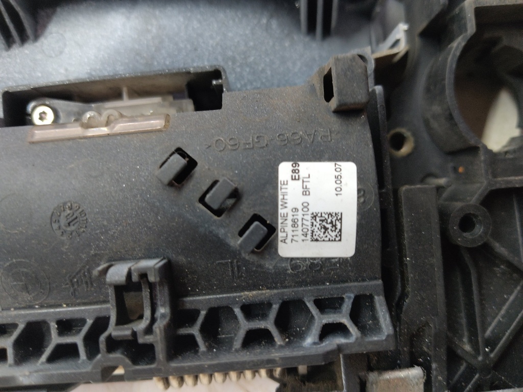 [MTD-516144] Manija de la puerta BMW Z4 E89 2.5 23 i N52B25A N52B25O1 7118619