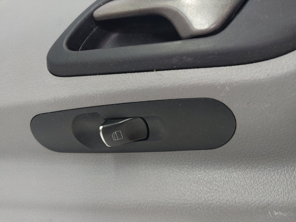 [MTD-516286] Embellecedor de puerta VW Crafter 35 2EH 2.0 TDI Diesel CKTC/CKT