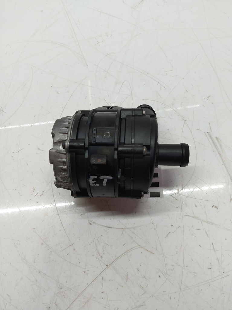 [MTD-516447] Bomba de agua Audi A3 1.6 BSE 04L965567