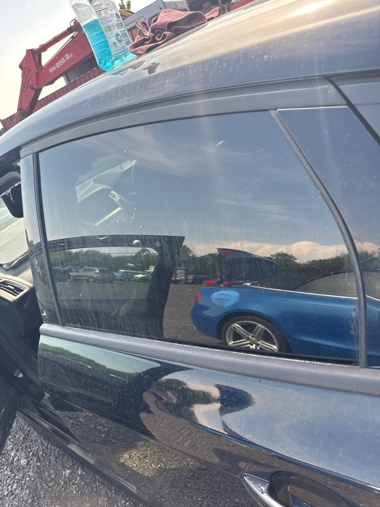 [MTD-530187] Cristal de puerta trasero izquierdo Ford Focus III