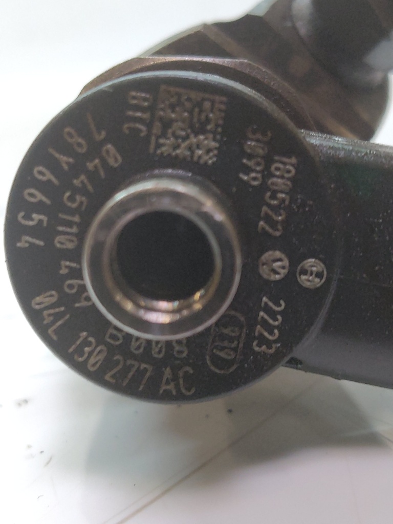 [MTD-518902] Inyector Audi A4 B9 A5 Q5 2.0 TDI 04L130277AC
