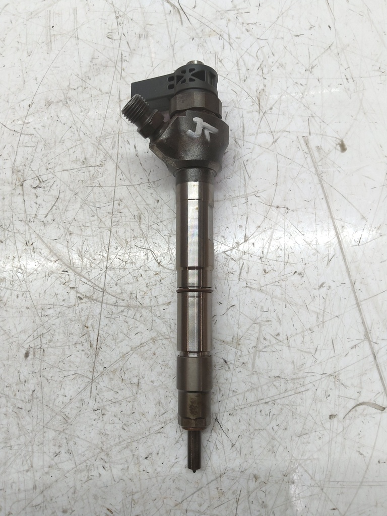 [MTD-518904] Inyector Audi A4 B9 A5 Q5 2.0 TDI 04L130277AC
