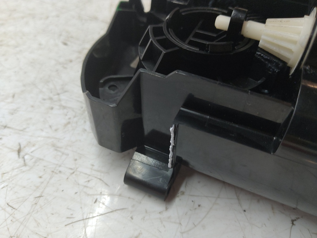 [MTD-519675] Panel de control del climatizador Nissan Juke 1.0 DIG-T HR10DDT T503846A