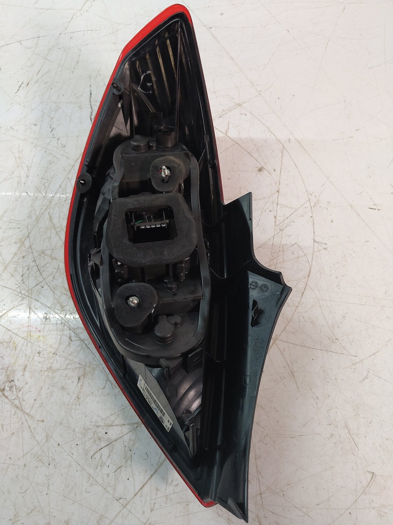 [MTD-520492] Piloto trasero Opel Vauxhall Corsa D 1.4 A14XER A14 13242814