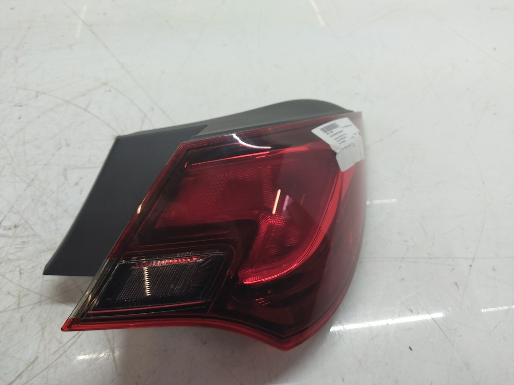 [MTD-521869] Luz trasera derecha Vauxhall Opel Astra MK VI GTC 2015 A20DTH LBS 13281255