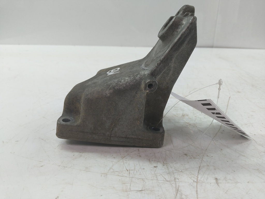 [MTD-523847] Soporte de motor GLK-Class M272.971 (delantero izquierdo o derecho, lado 1/2)