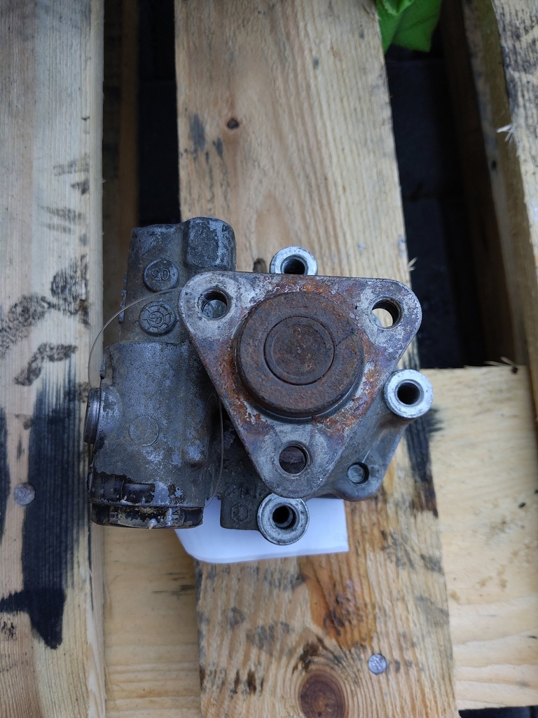 [MTD-524222] Bomba de servodirección Porsche Cayenne (9PA) M48.00 4.5