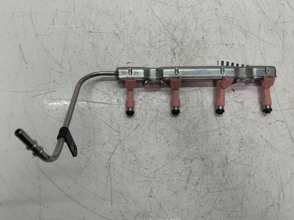 [MTD-524339] Barra de inyección e inyector Toyota Yaris P13 1NZ-FXE 1,5 híbrido 2017