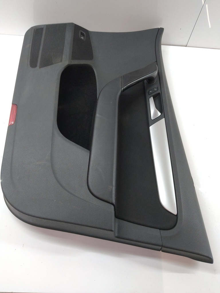 [MTD-530795] Revestimiento de puerta VW Passat B7 Variant 2013 CFFB CFF 2.0 TDI