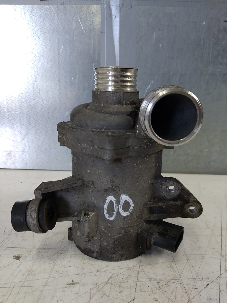 [MTD-530862] Bomba de agua BMW Serie 1 2009 2.0 120i 7586928