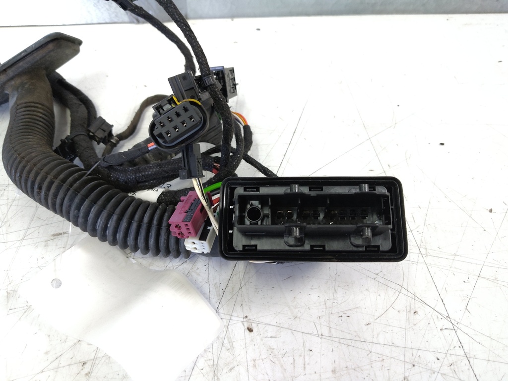 [MTD-531009] Mazo de cables de la puerta trasera izquierda Mercedes Clase E W213 2019 E 220 d A2135403843