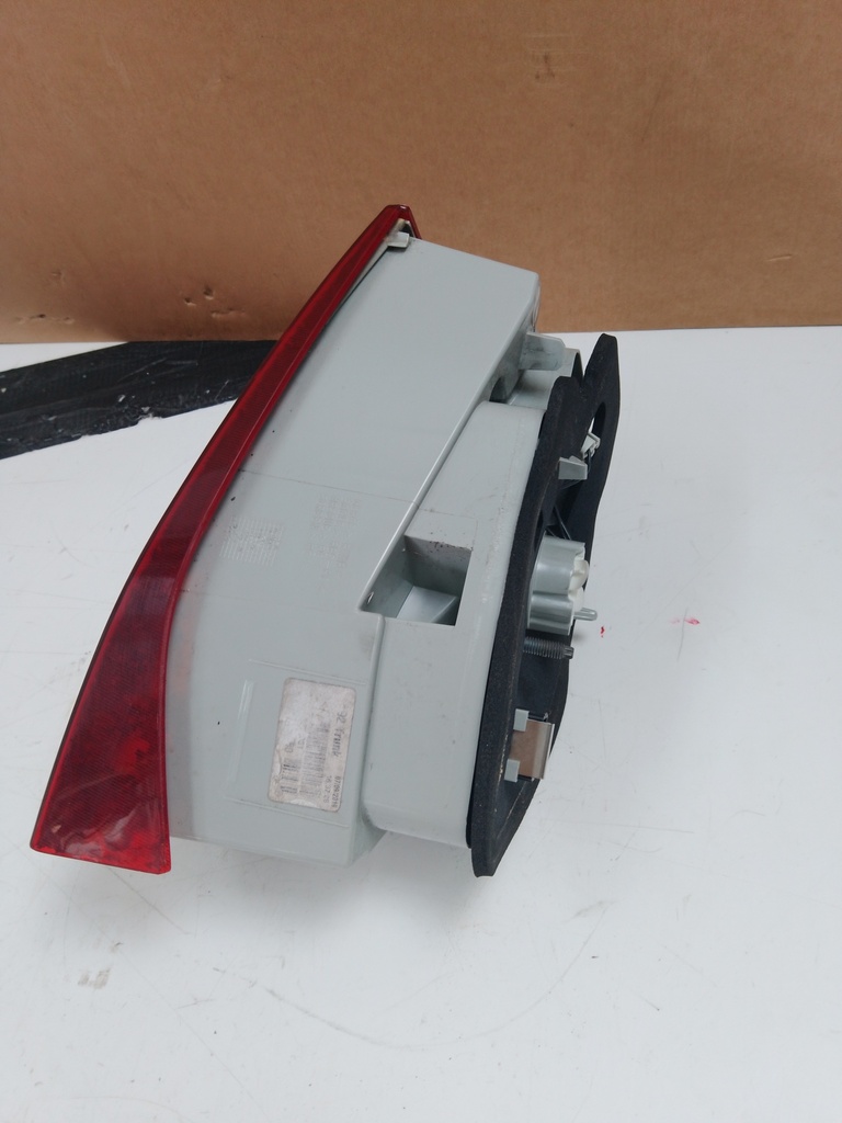 [MTD-531696] Luz trasera Peugeot 308 SW II T9 2019 YHY DV5RD YH01 1.5 BlueHDi 100