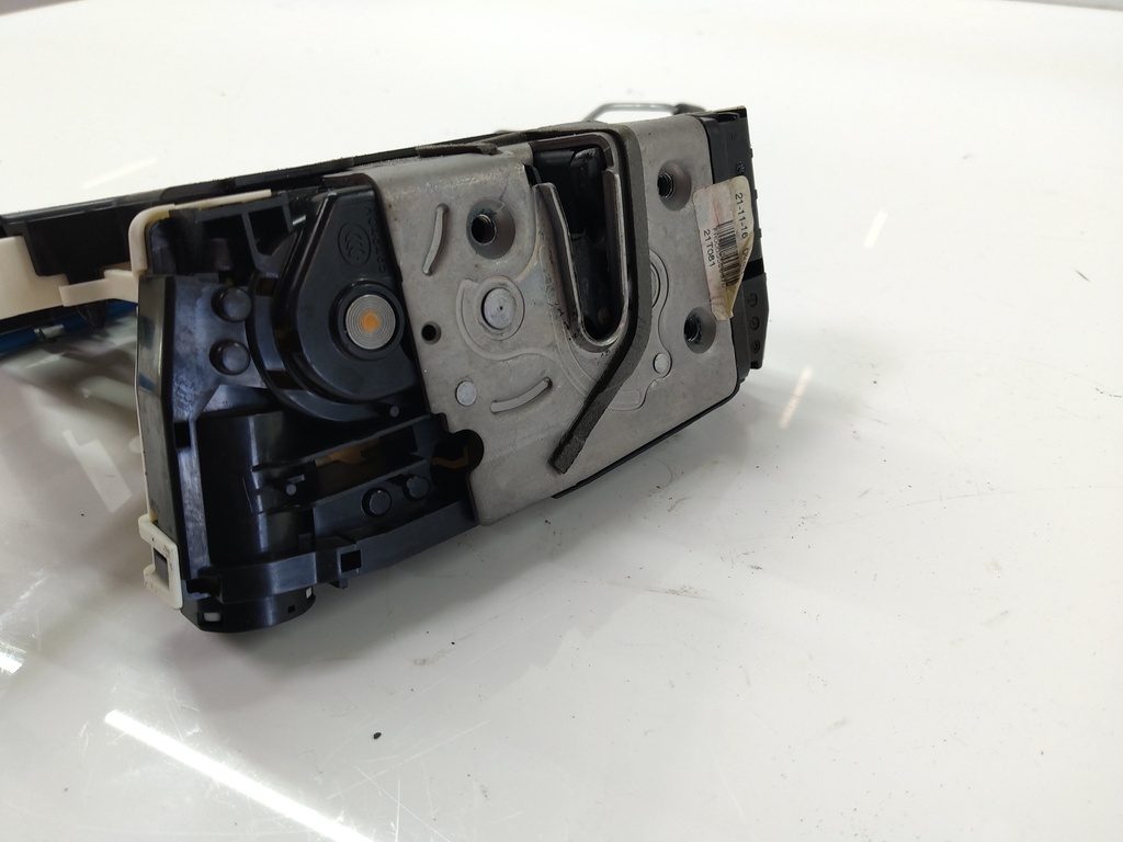 [MTD-530113] Cerradura de puerta Mercedes-Benz CLA Coupé