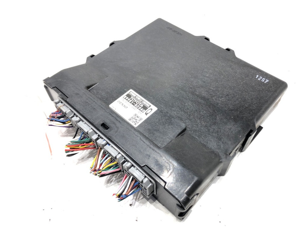 [STARK-657727] Módulo de control para TOYOTA AURIS Kombi (_E18_) 1.8 Hybrid (ZWE186_) 2013-2018