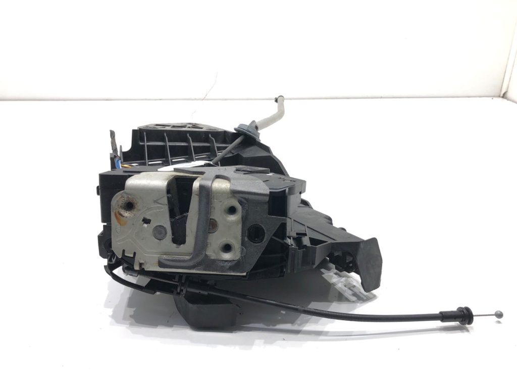 [STARK-820472] Cierre de puerta trasera derecha Volvo V60 I (155, 157) 2010-2018
