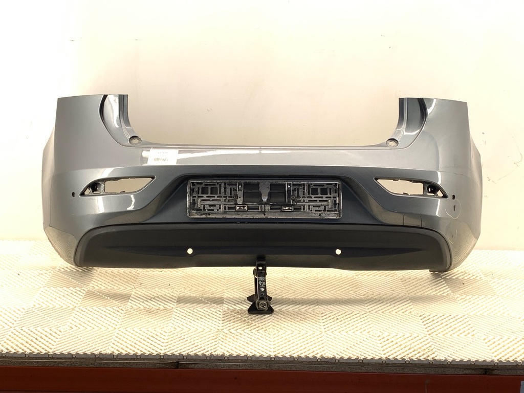 [STARK-685646] Parachoques trasero VOLVO V40 liftback (525, 526) 2012-2022