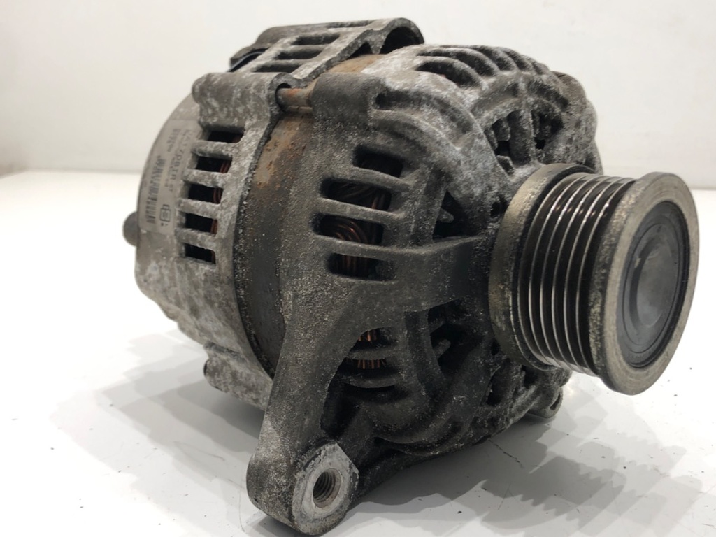[STARK-685221] Alternador HYUNDAI SANTA FÉ I (SM) 2.0 CRDi 2000-2006