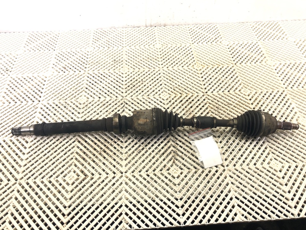 [STARK-689845] Semieje delantero derecho MAZDA 3 (BK) 1.6 DI Turbo 2004-2009