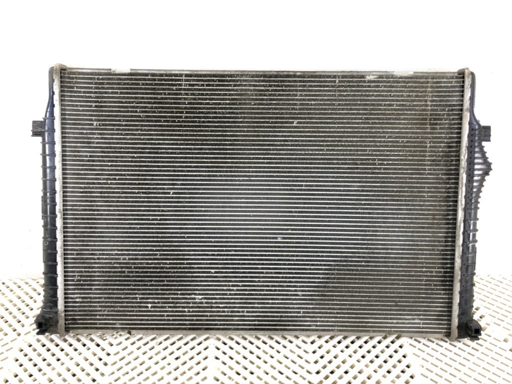 [STARK-691359] Radiador de agua VW Passat B8 (3G2, CB2) 1.8 TSI 132 kW 2015-2022