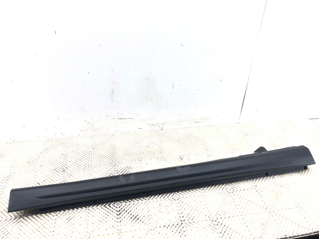 [STARK-715959] Banda de umbral derecha SUZUKI S-CROSS 2022-2022 1.4 Hybrid AllGrip