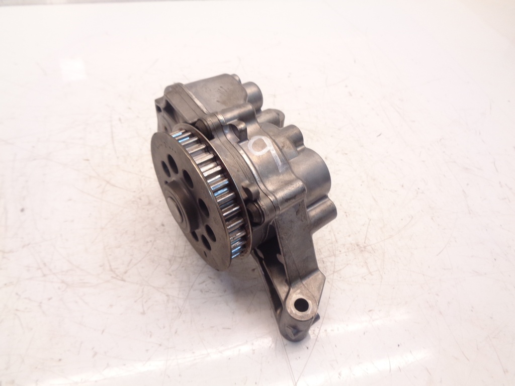 [MTD-378617] Bomba de aceite Audi Seat Skoda VW A3 Leon Octavia Golf 1.6 TDI CAYC CAY 03L115105C