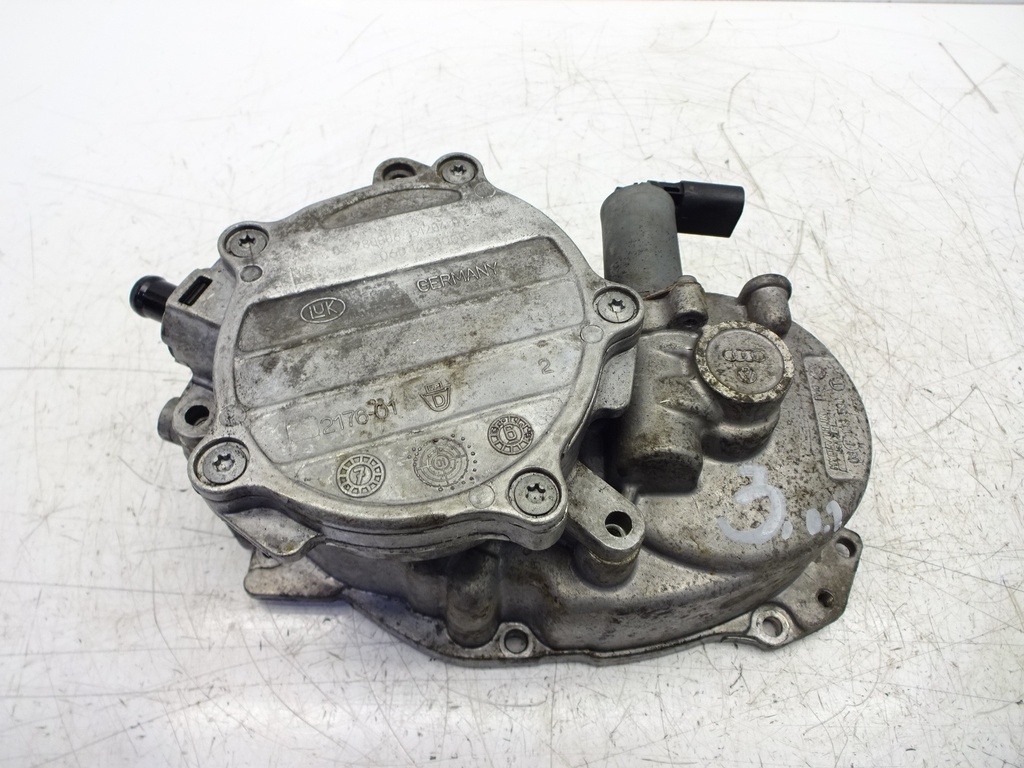 [MTD-341616] Bomba de vacío Audi A4 8E B7 2.0 TFSI BUL 06D145100E