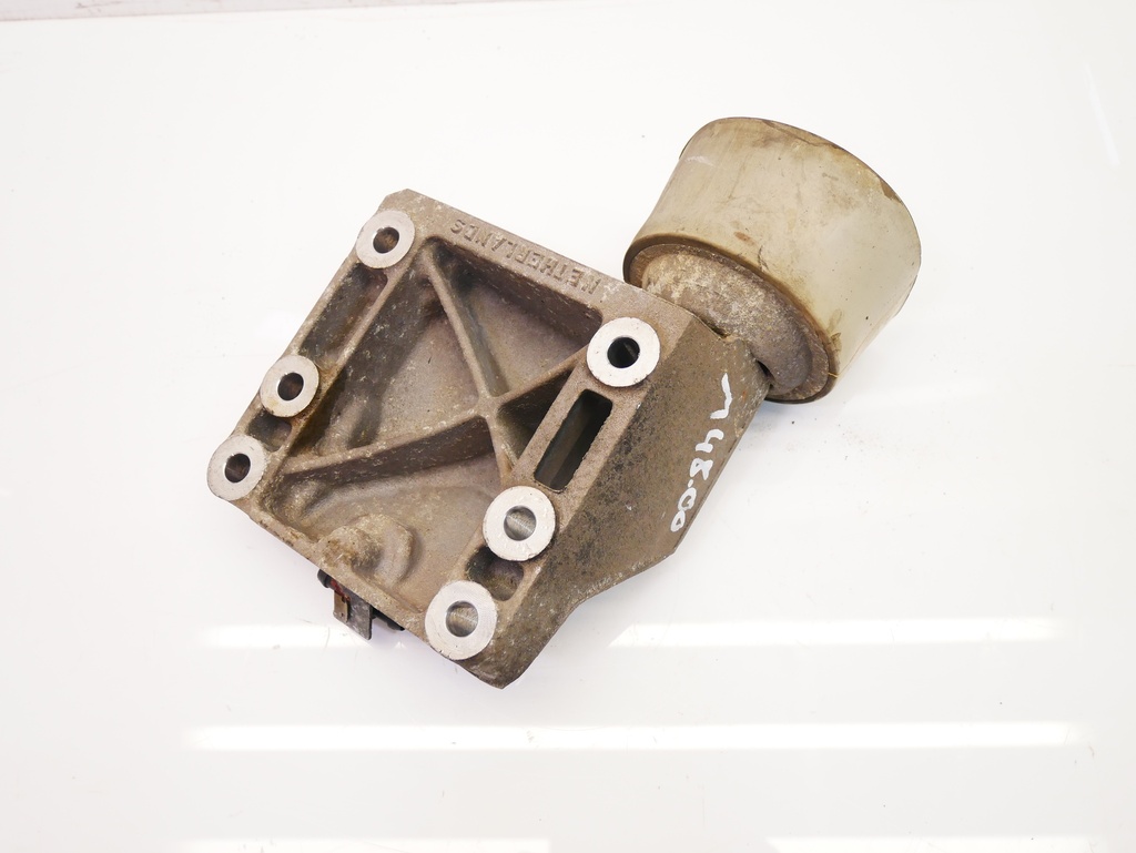 [MTD-401847] Soporte motor Porsche Cayenne 9PA 4.5 V8 S 2002-2007