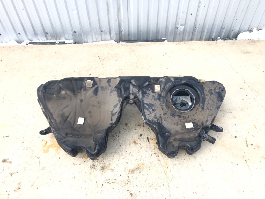 [STARK-459856] Depósito de combustible BMW Serie 5 (F10) 528i xDrive 245 CV 2011-2016