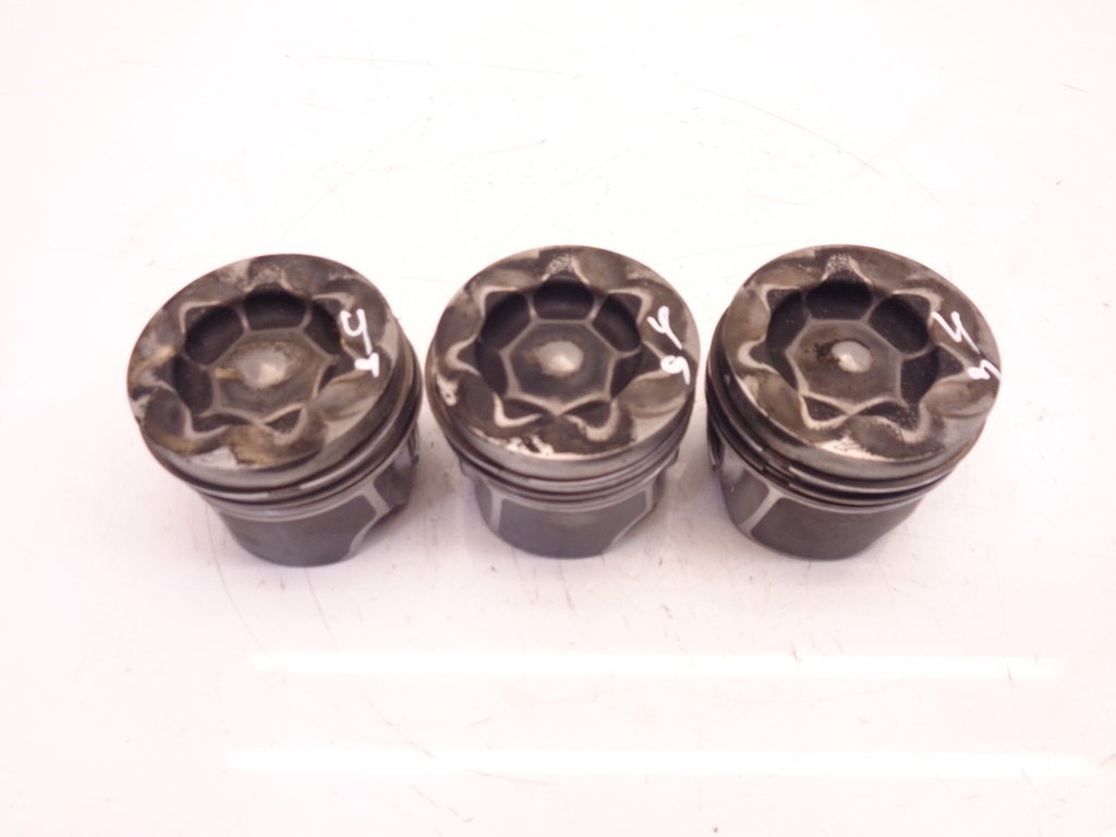 [MTD-364943] 3 Pistones VW Audi Seat Skoda A3 Leon 1.6 TDI CLHA CLH 0790X