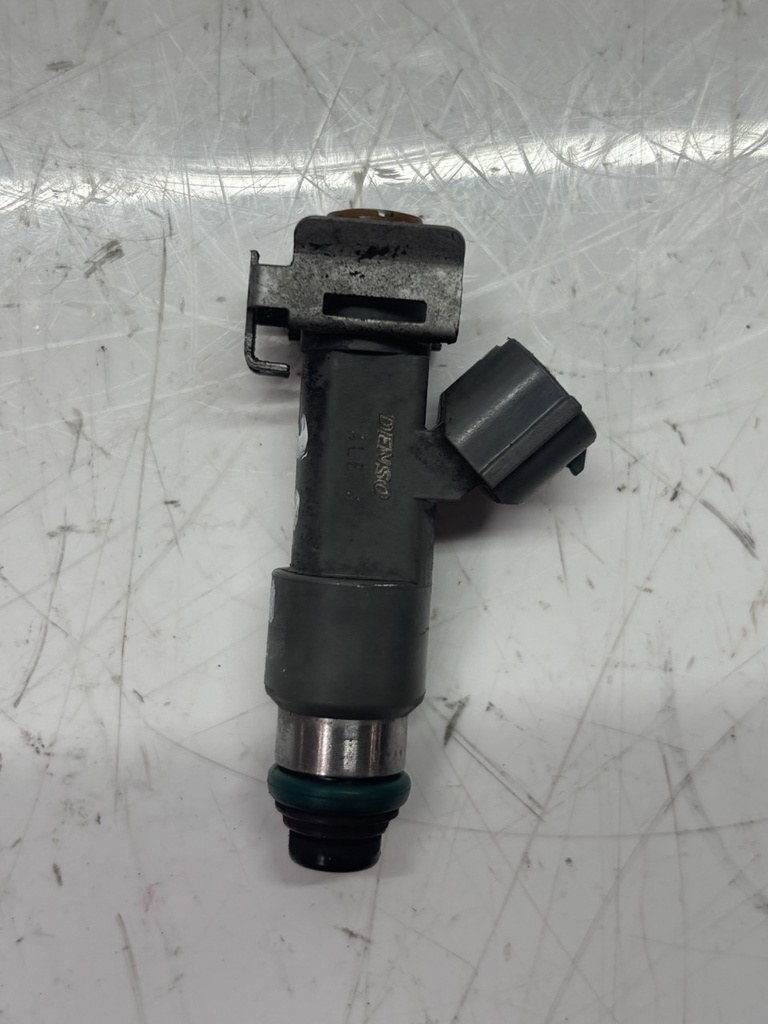 [MTD-473747] Inyector de combustible Nissan Titan A60 Armada 5.6 V8 VK56-DE