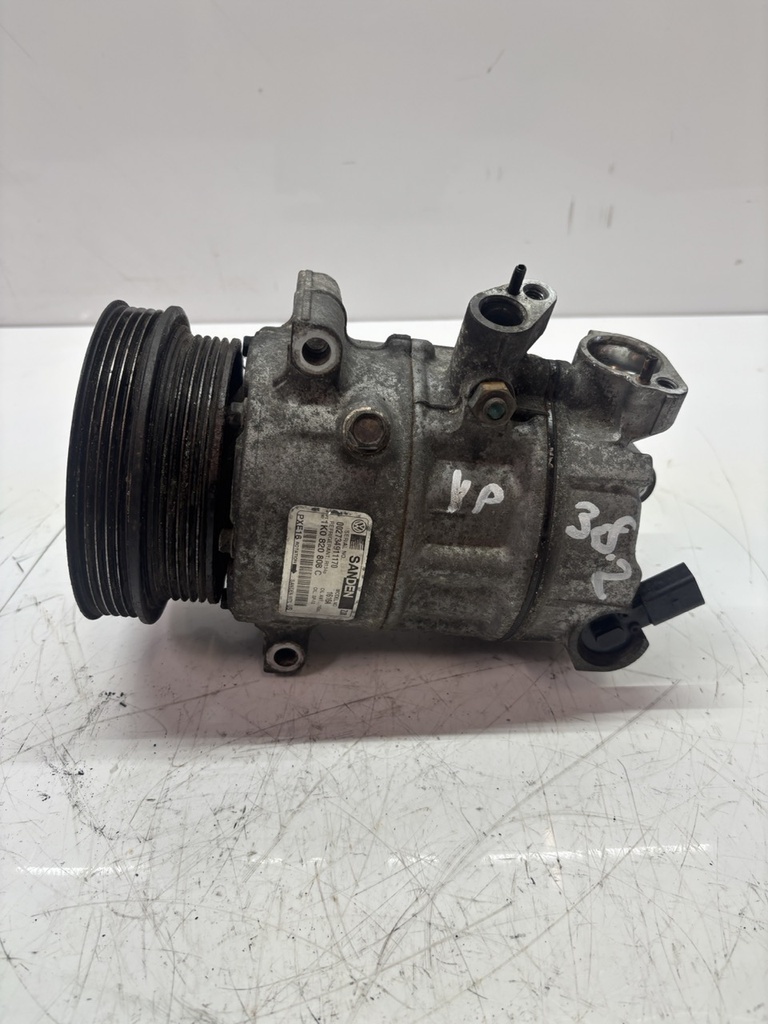 [MTD-473872] Compresor de aire acondicionado VW Beetle Golf Jetta Passat 2.5 CBUA CBU 1K0820808C