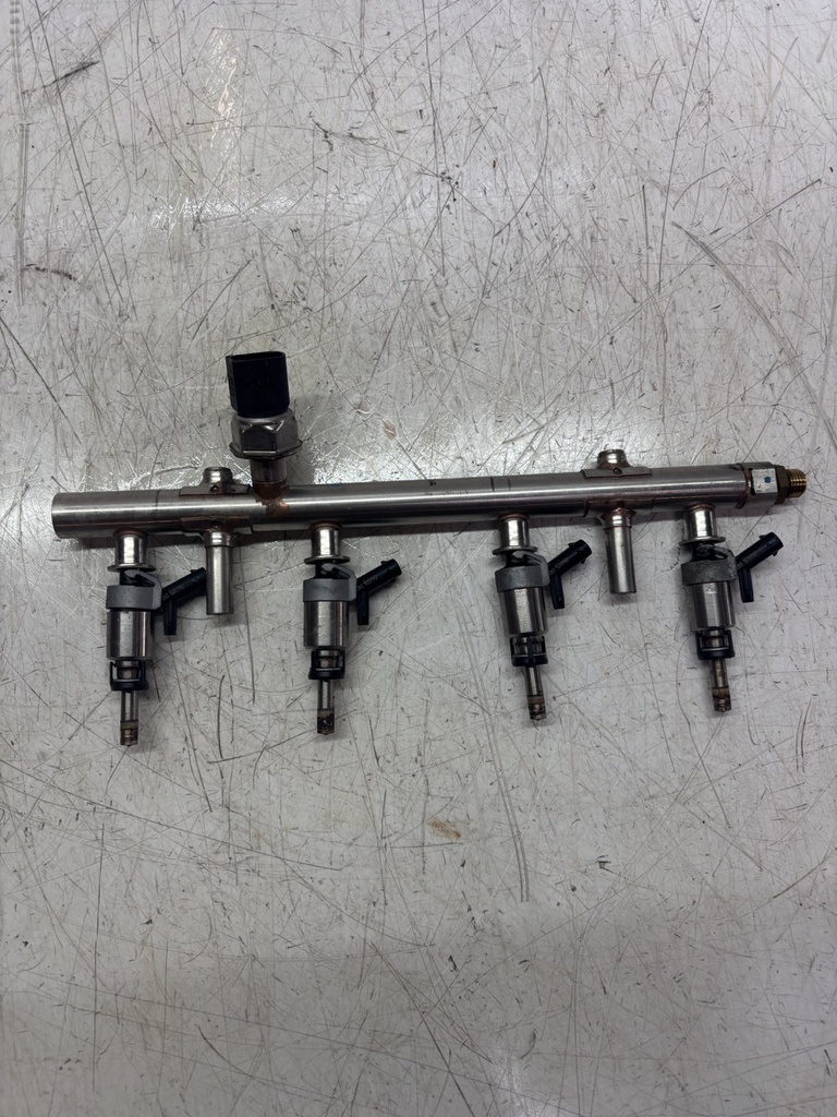 [MTD-477060] Colector de admisión Audi Skoda VW 2.0 TFSI TSI DCGA DCG CHH 06K133317AA